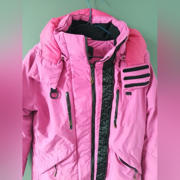 Coat - Picture 3 of 9